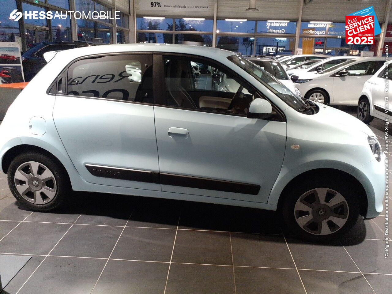 Véhicule d'occasion RENAULT TWINGO 1.0 SCE 70CH STOPSTART ZEN ECO chez Renault Montbéliard