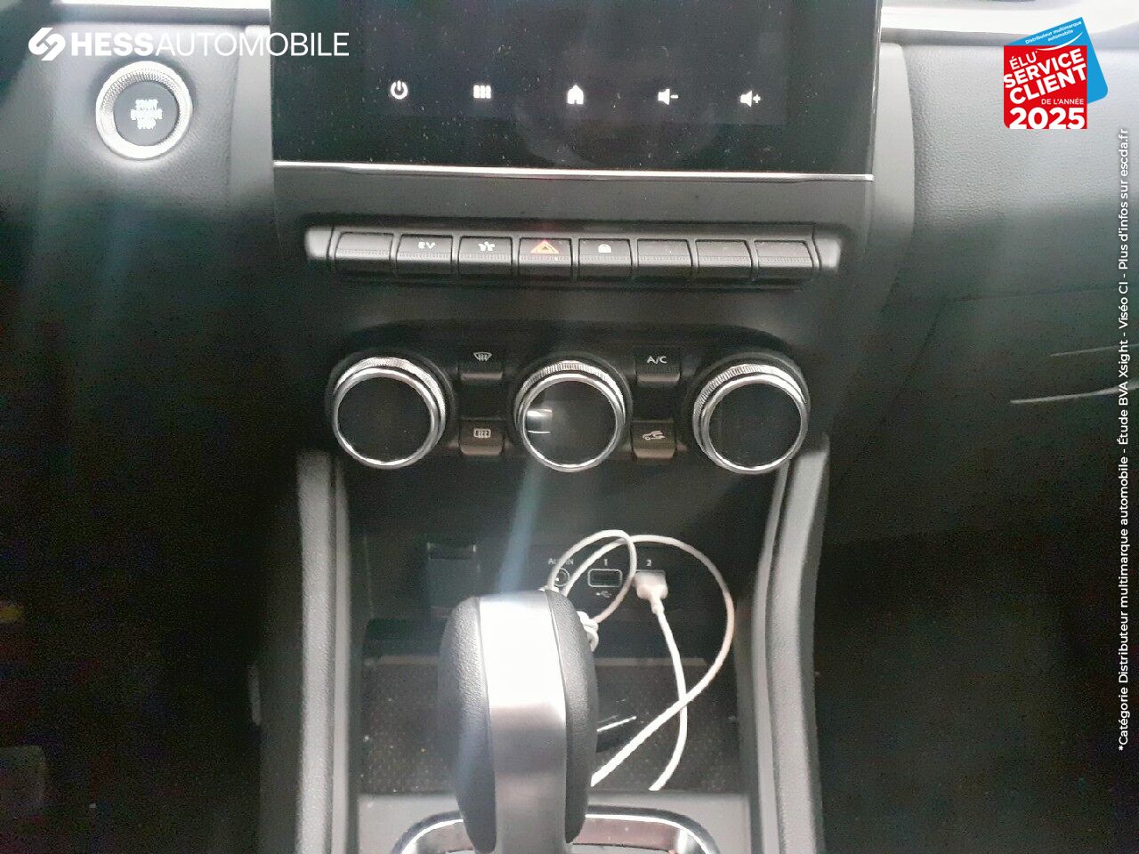 Véhicule d'occasion RENAULT CAPTUR 1.6 E-TECH HYBRIDE RECHARGEABLE 160CH TECHNO chez Renault Sélestat