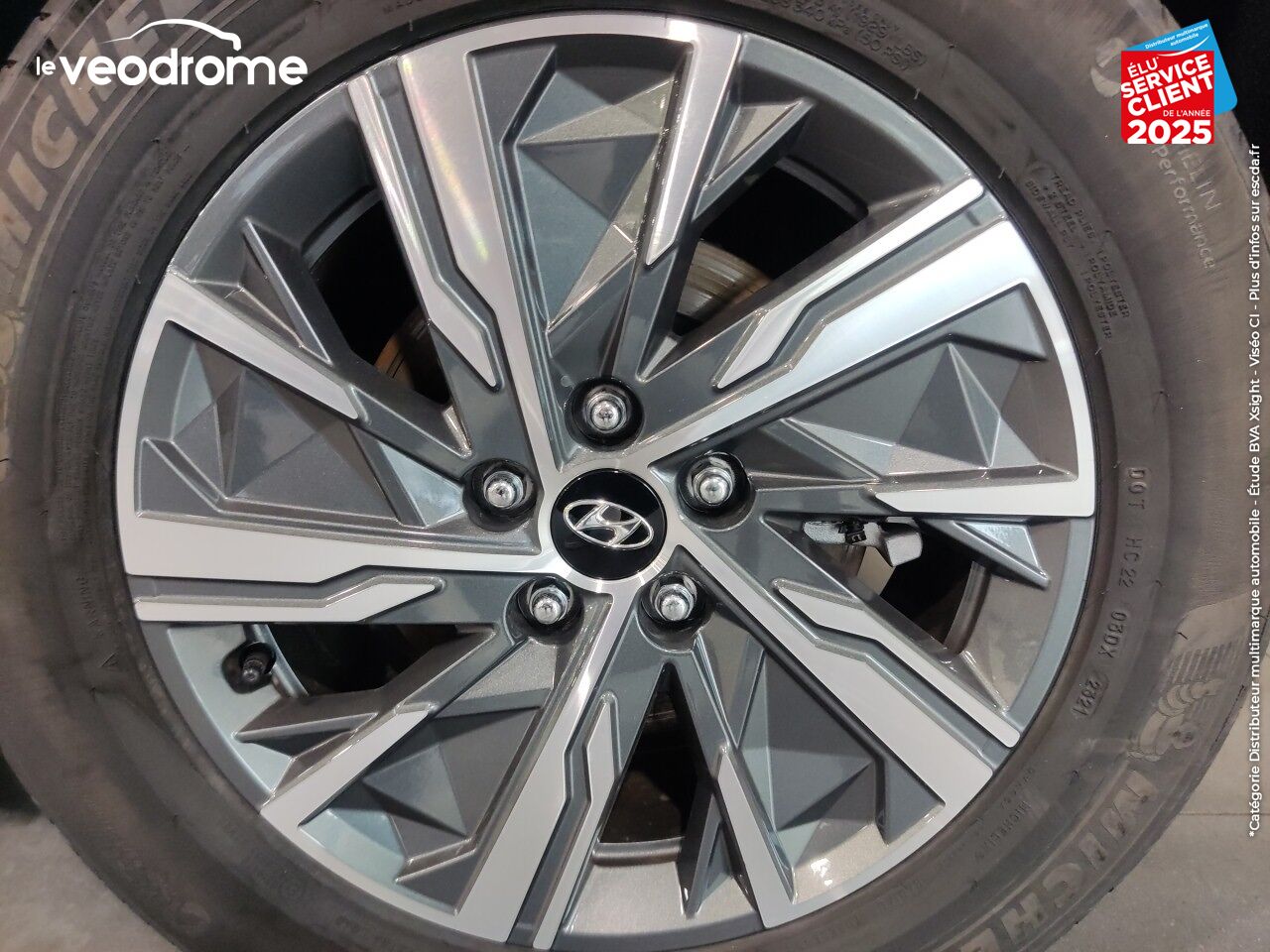 Véhicule d'occasion HYUNDAI TUCSON 1.6 T-GDI 150CH INTUITIVE IBVM6 APPLE CARPLAY/ANDROID AUTO CAMERA JA17 chez Le Veodrome