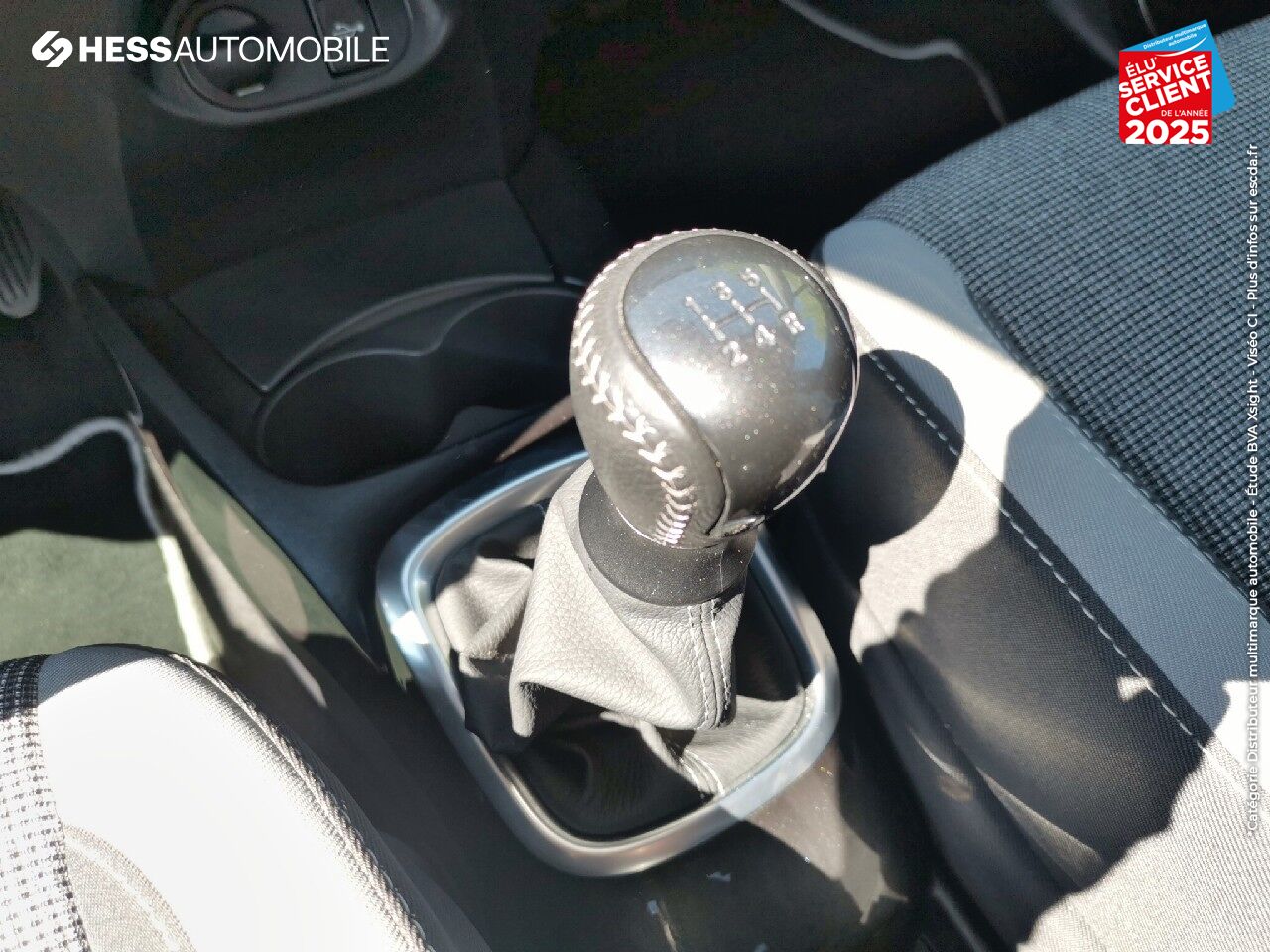 Véhicule d'occasion TOYOTA YARIS 70 VVT-I DESIGN Y20 5P MY19 chez Toyota Belfort