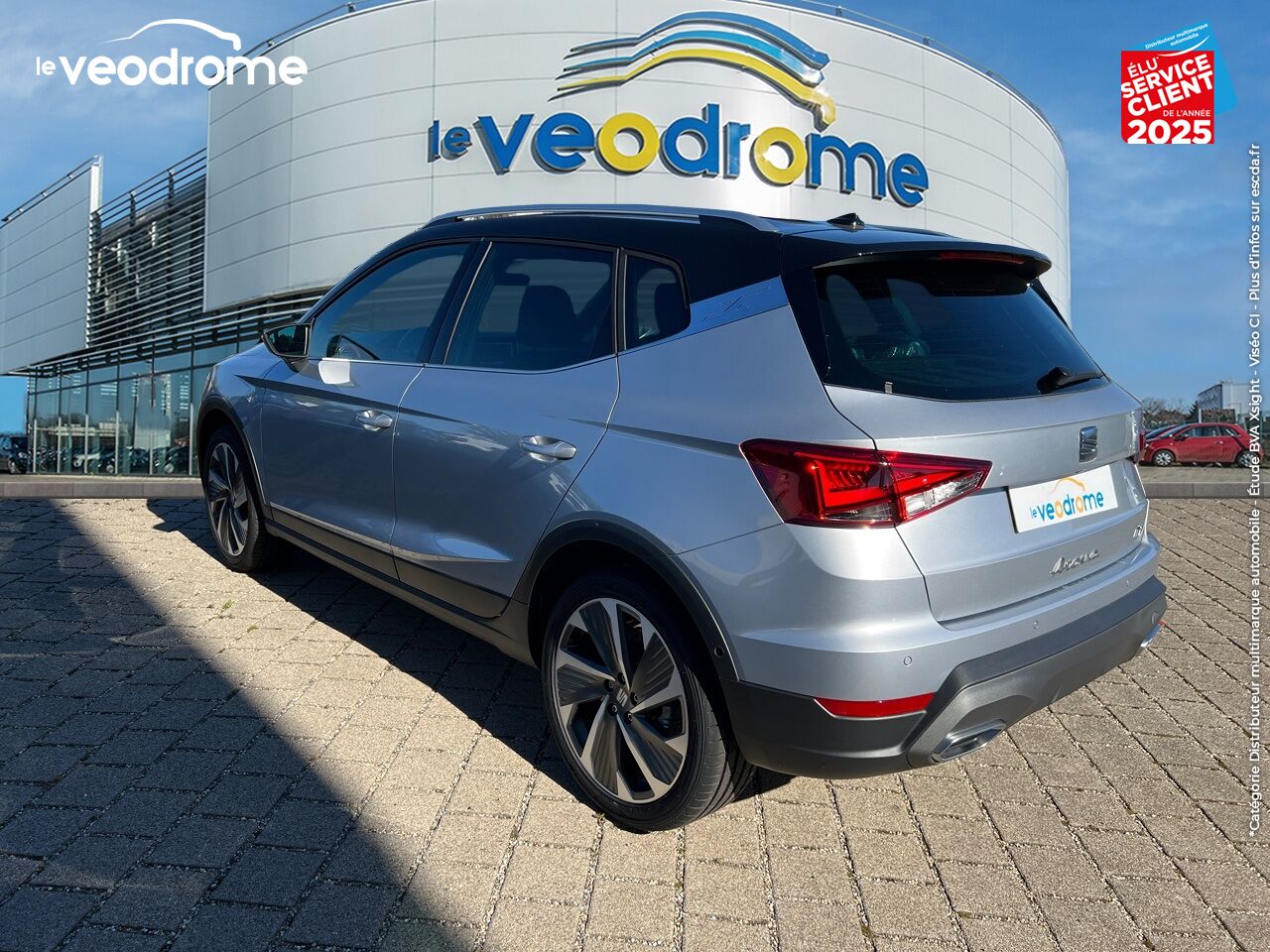 Véhicule d'occasion SEAT ARONA 1.0 TSI 110CH FR DSG7 CAMERA GPS chez Le Veodrome