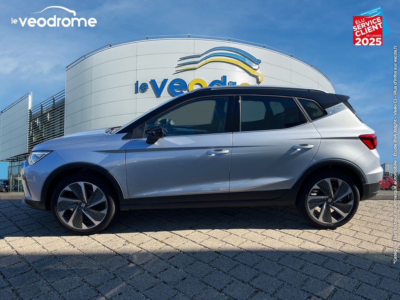 Véhicule d'occasion SEAT ARONA 1.0 TSI 110CH FR DSG7 CAMERA GPS chez Le Veodrome