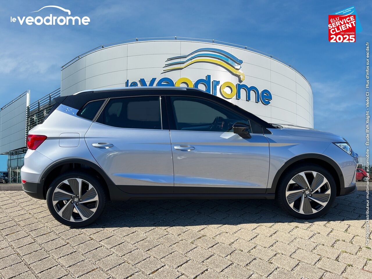 Véhicule d'occasion SEAT ARONA 1.0 TSI 110CH FR DSG7 CAMERA GPS chez Le Veodrome