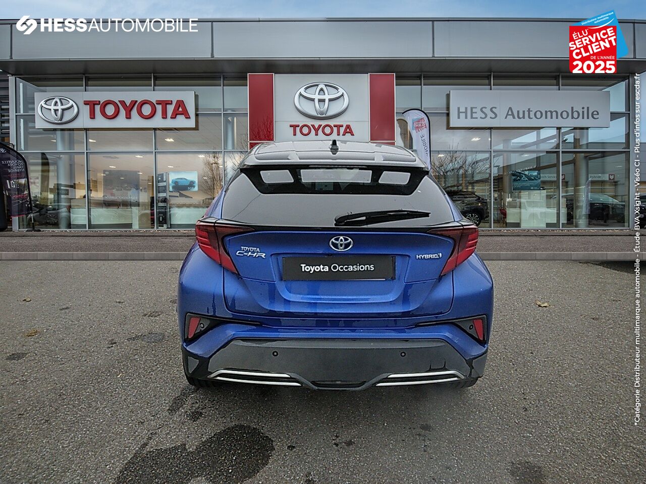 Véhicule d'occasion TOYOTA C-HR 184H DISTINCTIVE 2WD E-CVT MY22 chez Toyota Sarreguemines