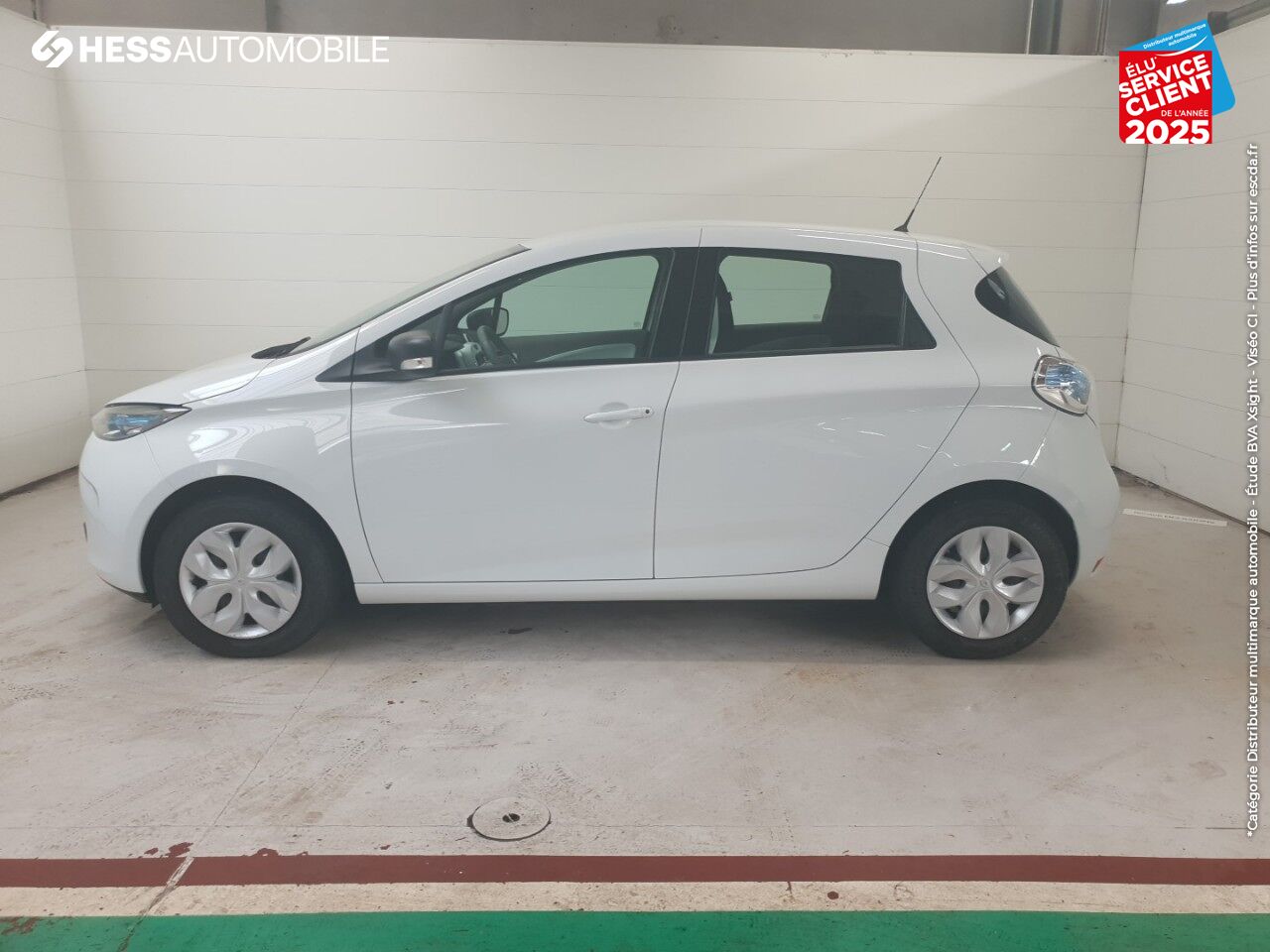 Véhicule d'occasion RENAULT ZOE LIFE CHARGE NORMALE R90 MY19 chez Renault Saint-Louis
