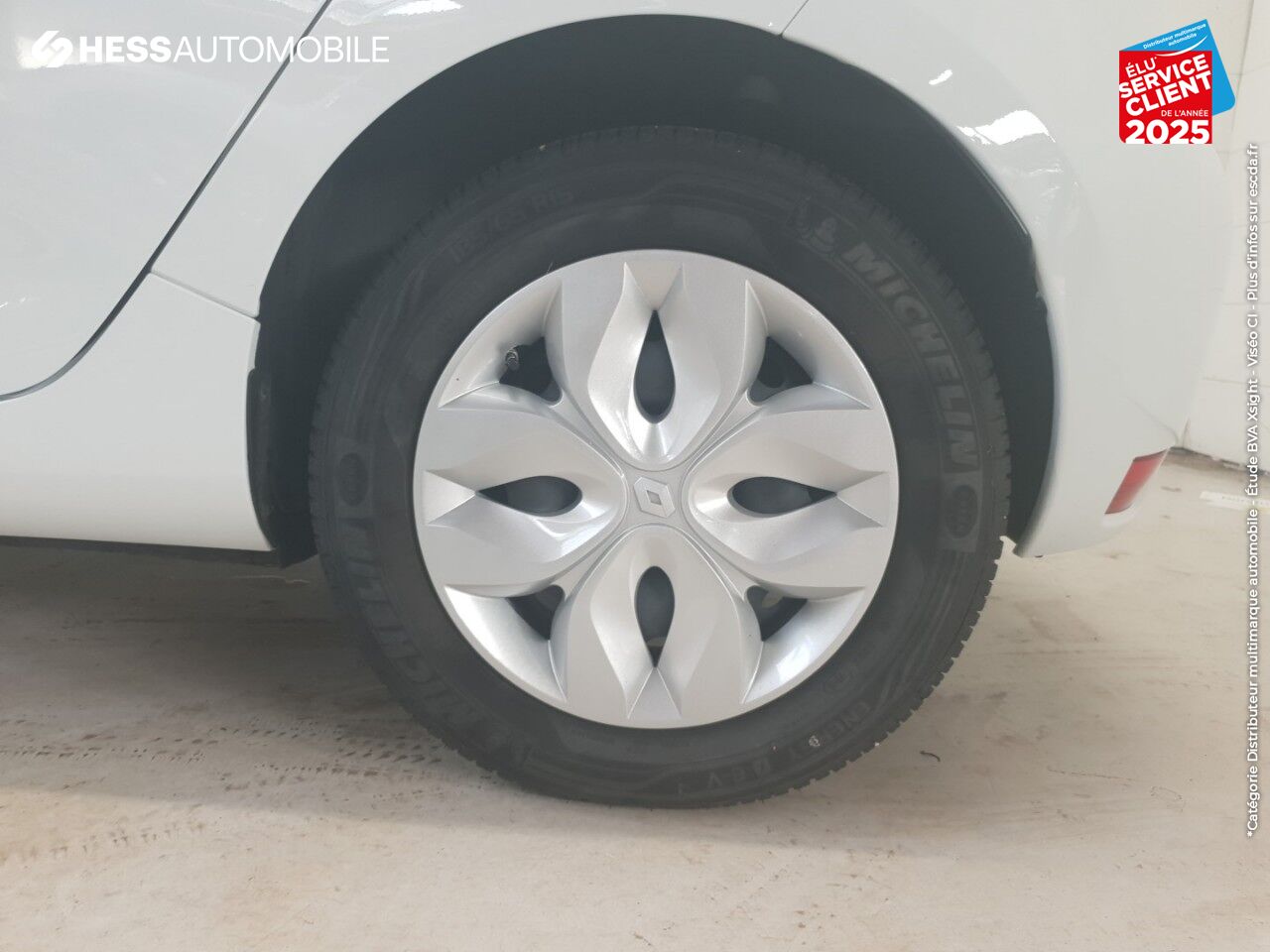 Véhicule d'occasion RENAULT ZOE LIFE CHARGE NORMALE R90 MY19 chez Renault Saint-Louis