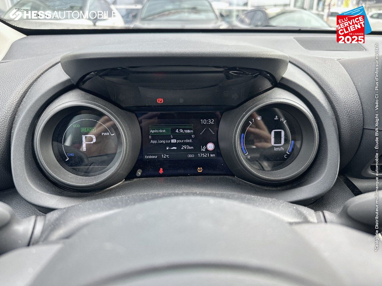 Véhicule d'occasion TOYOTA YARIS CROSS 116H DYNAMIC MY22 CAMERA chez Toyota Belfort