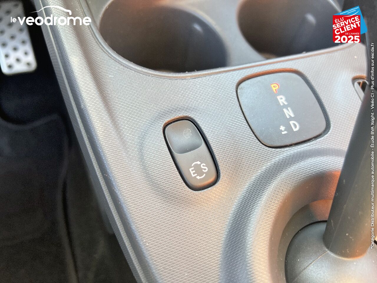 Véhicule d'occasion SMART FORFOUR 90CH PASSION TWINAMIC chez Le Veodrome