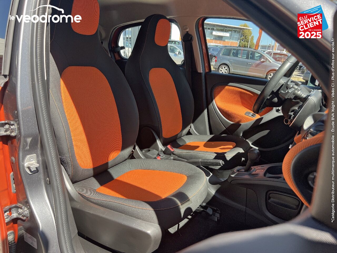 Véhicule d'occasion SMART FORFOUR 90CH PASSION TWINAMIC chez Le Veodrome