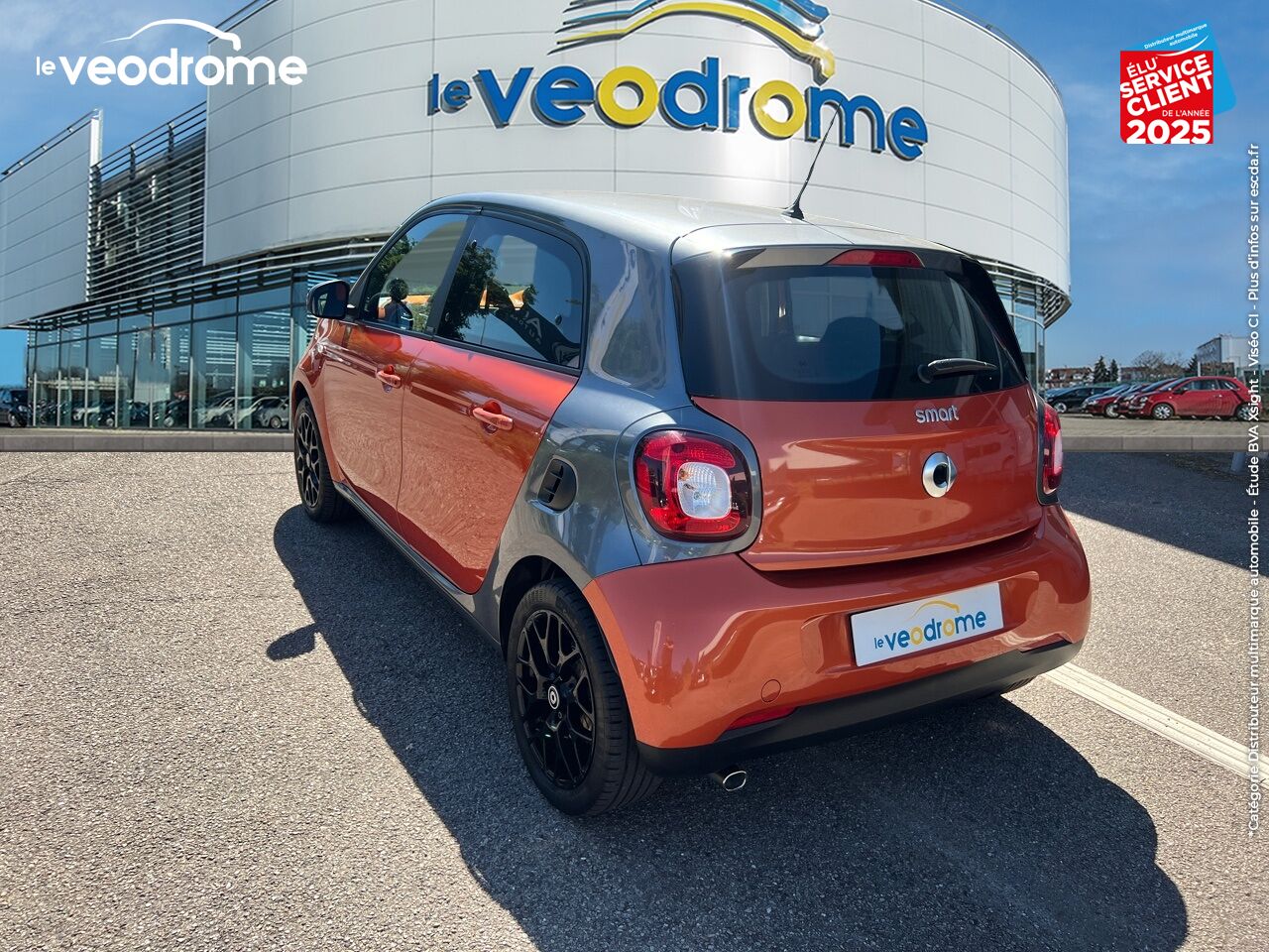 Véhicule d'occasion SMART FORFOUR 90CH PASSION TWINAMIC chez Le Veodrome