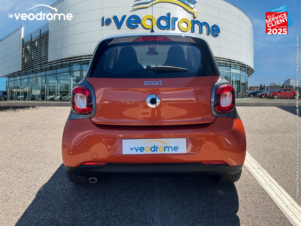 Véhicule d'occasion SMART FORFOUR 90CH PASSION TWINAMIC chez Le Veodrome