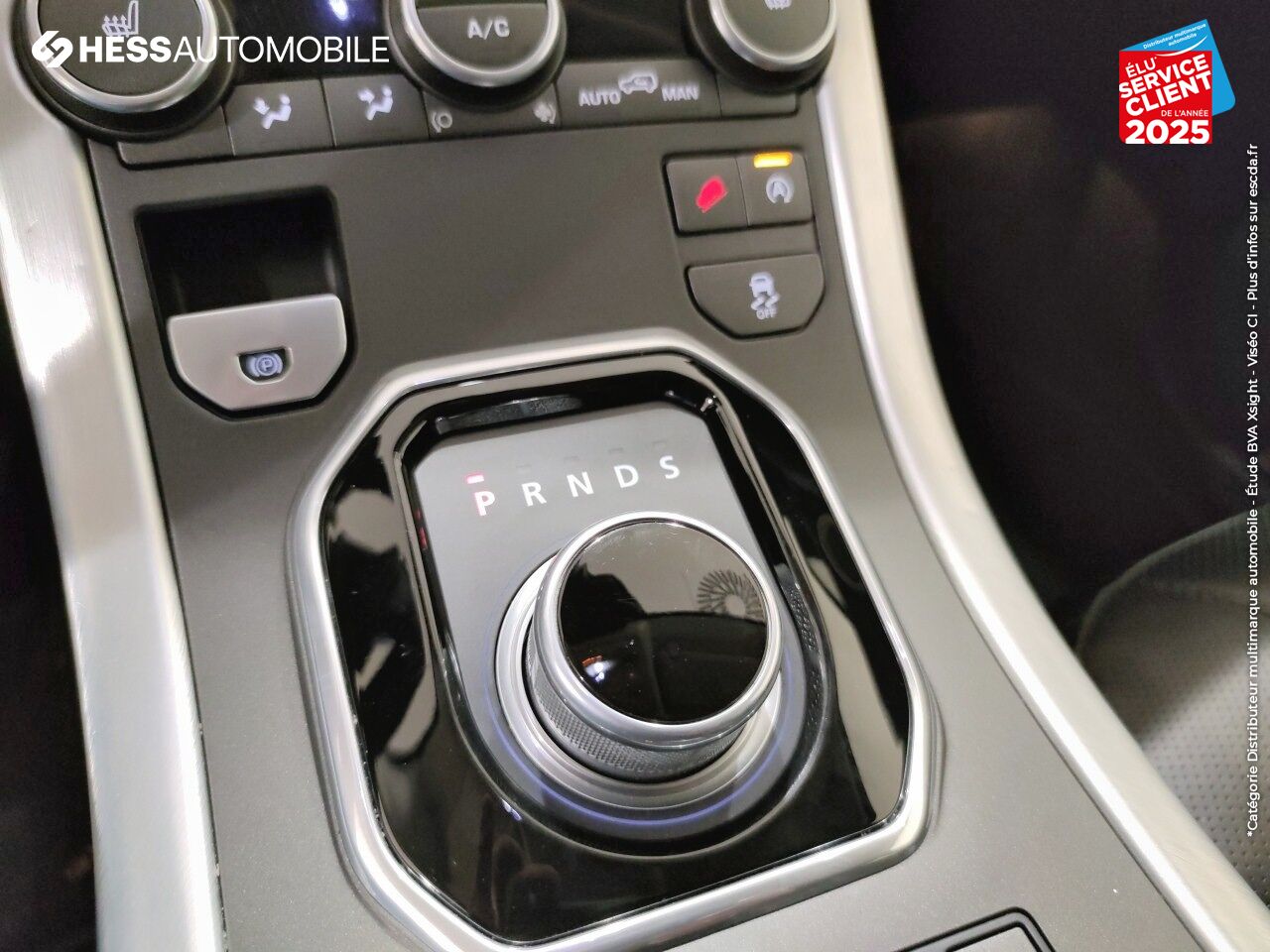 Véhicule d'occasion LAND-ROVER EVOQUE 2.0 TD4 180 HSE BVA MARK III GPS CAMERA SIEGES CHAUF chez Land Rover Strasbourg