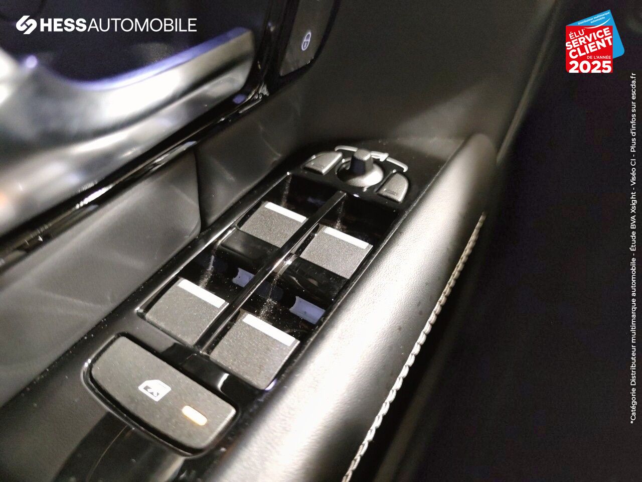 Véhicule d'occasion LAND-ROVER EVOQUE 2.0 TD4 180 HSE BVA MARK III GPS CAMERA SIEGES CHAUF chez Land Rover Strasbourg