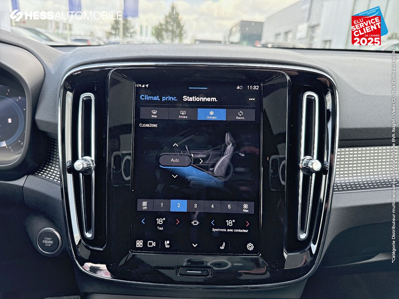 Véhicule neuf VOLVO XC40 B4 197CH ULTRA DCT 7 chez Volvo Reims