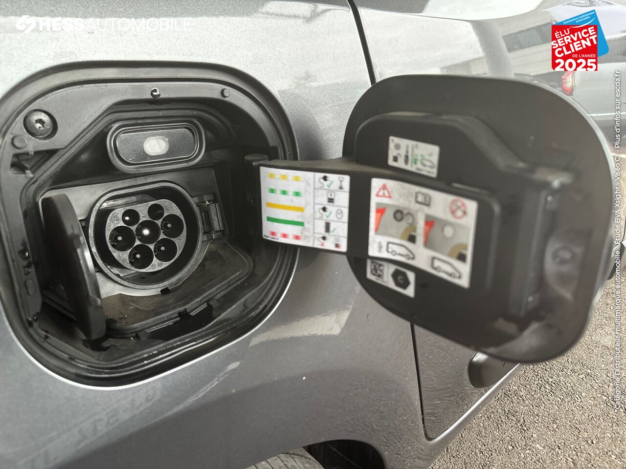 Véhicule d'occasion RENAULT TWINGO E-TECH ELECTRIC ZEN R80 ACHAT INTEGRAL - 21MY chez Renault Strasbourg