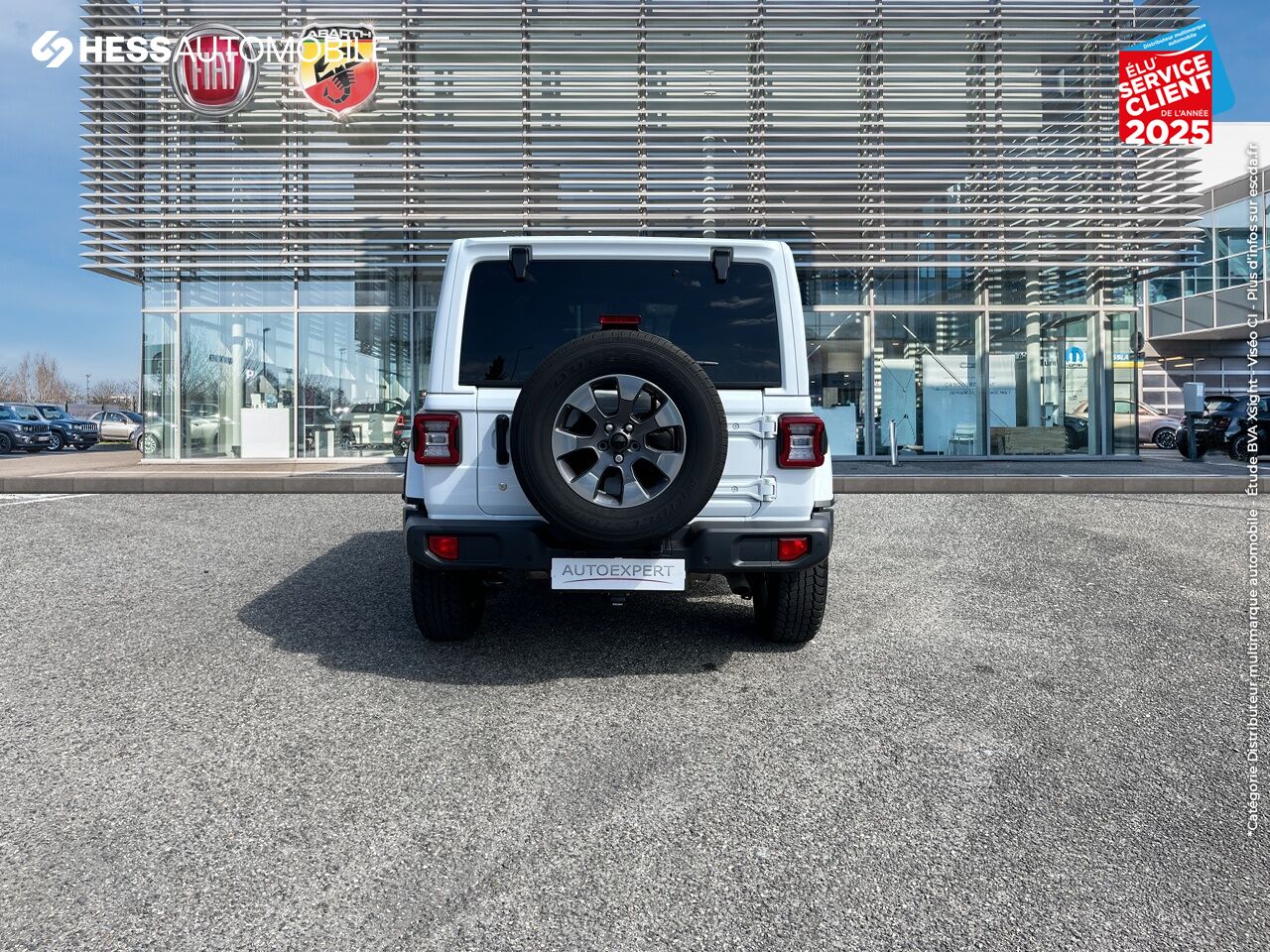 Véhicule d'occasion JEEP WRANGLER UNLIMITED 2.0 T 272CH OVERLAND COMMAND-TRAC BVA8 CUIR GPS CAMERA ATTELAGE chez Fiat Mulhouse