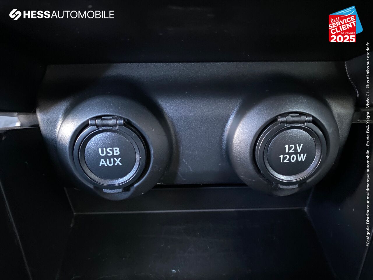 Véhicule d'occasion SUZUKI SWIFT 1.2 DUALJET HYBRID 83CH PRIVILEGE chez Suzuki Nancy