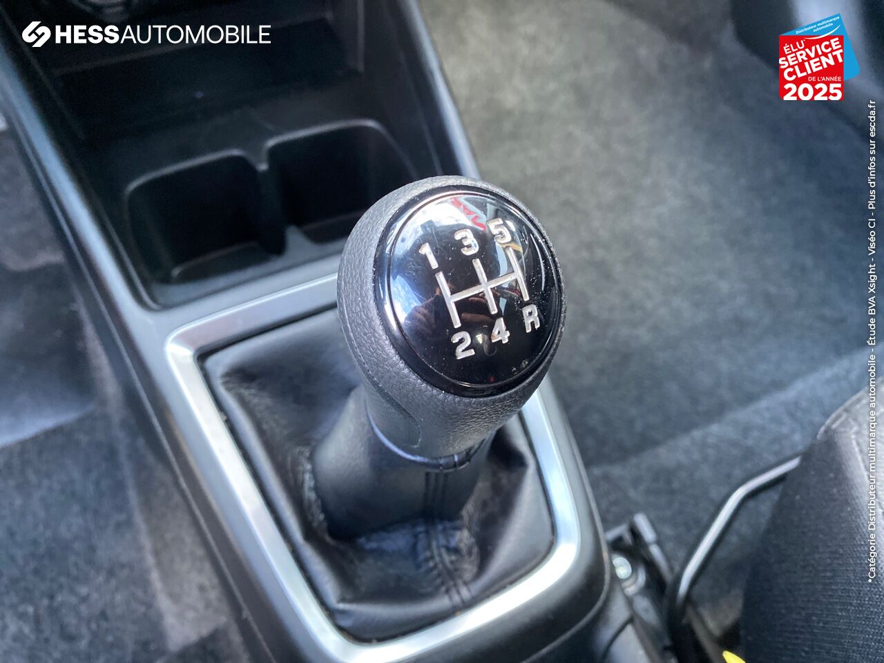 Véhicule d'occasion SUZUKI SWIFT 1.2 DUALJET HYBRID 83CH PRIVILEGE chez Suzuki Nancy