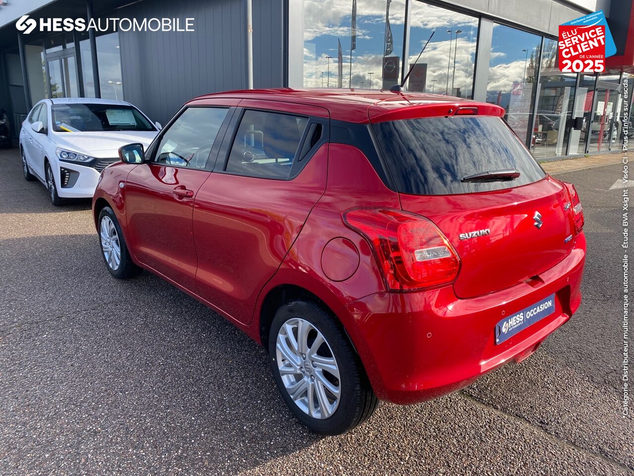 Véhicule d'occasion SUZUKI SWIFT 1.2 DUALJET HYBRID 83CH PRIVILEGE chez Suzuki Nancy
