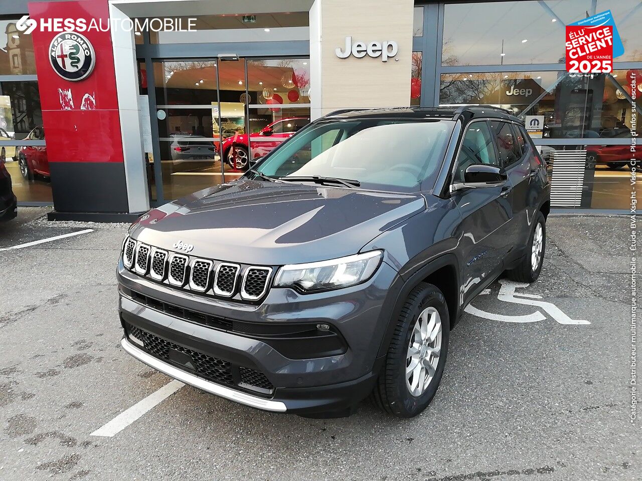 Véhicule d'occasion JEEP COMPASS 1.3 GSE T4 190CH LIMITED 4XE PHEV AT6 chez Fiat Besançon