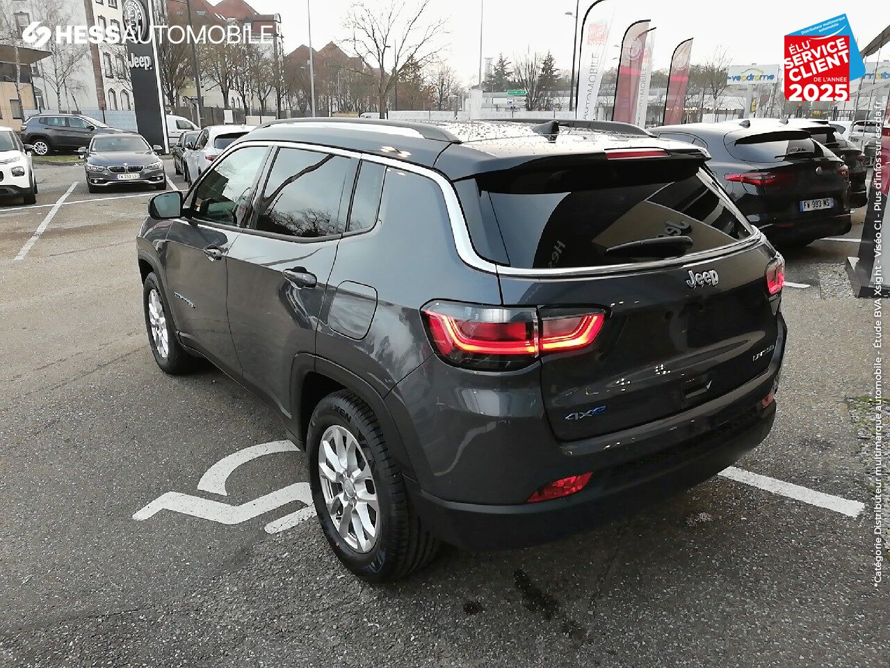 Véhicule d'occasion JEEP COMPASS 1.3 GSE T4 190CH LIMITED 4XE PHEV AT6 chez Fiat Besançon