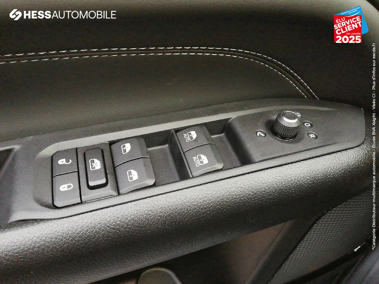 Véhicule d'occasion JEEP COMPASS 1.3 GSE T4 190CH LIMITED 4XE PHEV AT6 chez Fiat Besançon