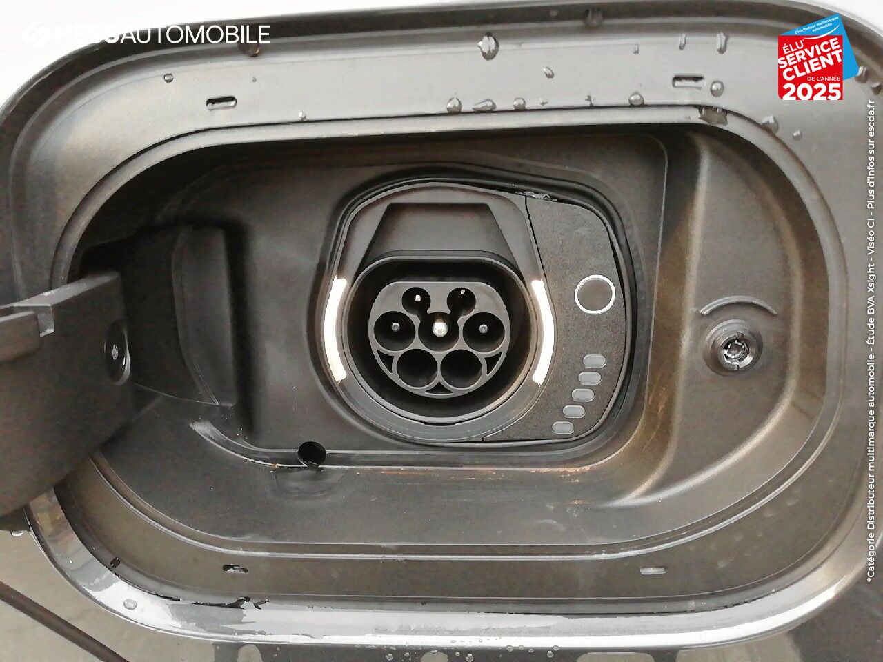Véhicule d'occasion JEEP COMPASS 1.3 GSE T4 190CH LIMITED 4XE PHEV AT6 chez Fiat Besançon