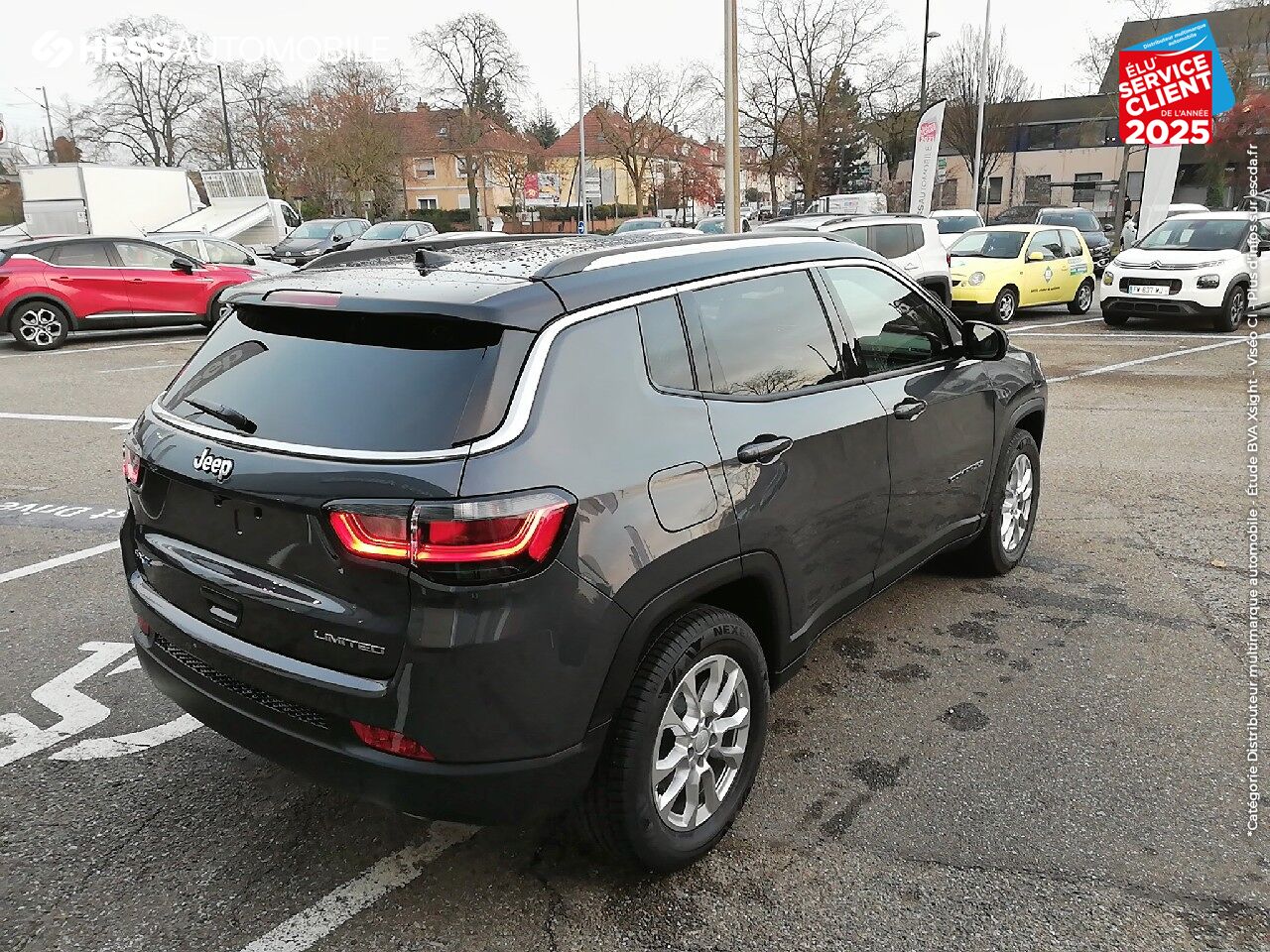 Véhicule d'occasion JEEP COMPASS 1.3 GSE T4 190CH LIMITED 4XE PHEV AT6 chez Fiat Besançon