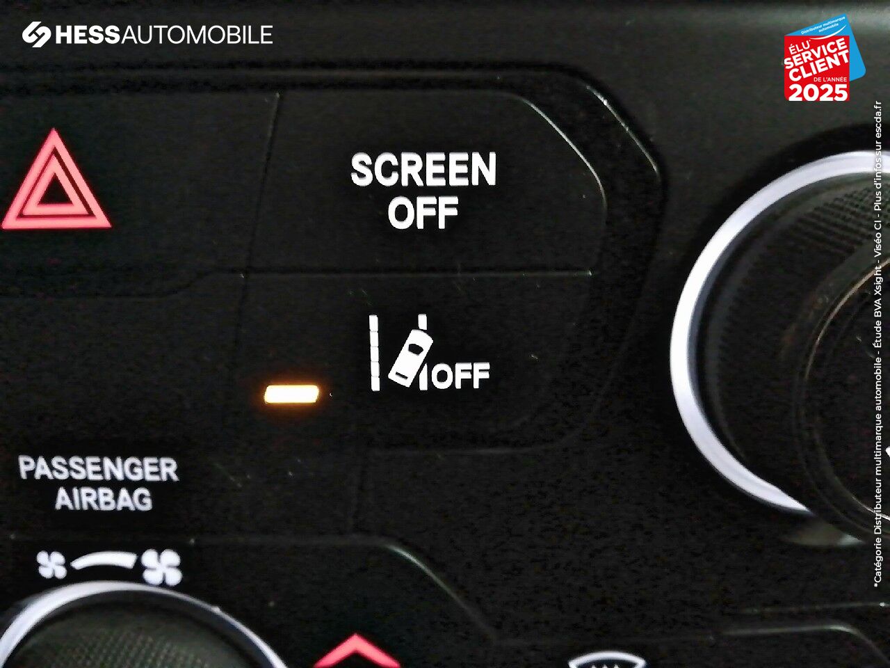 Véhicule d'occasion JEEP RENEGADE 1.6 MULTIJET 120CH BROOKLYN EDITION GPS RADAR AR chez HESS Automobile