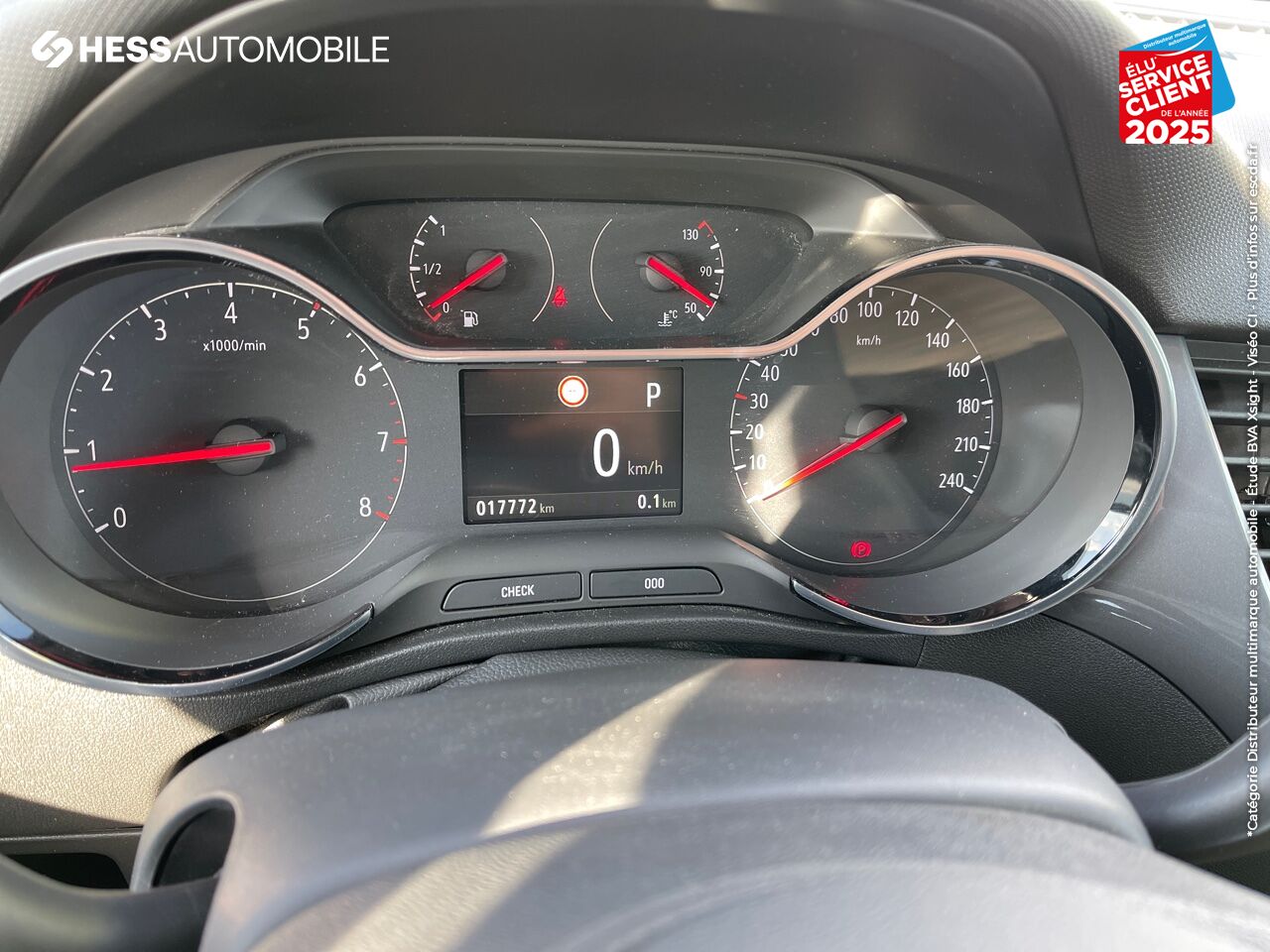 Véhicule d'occasion OPEL CROSSLAND X 1.5 D 120CH ELEGANCE BVA RADAR AR LED chez Opel Beaune