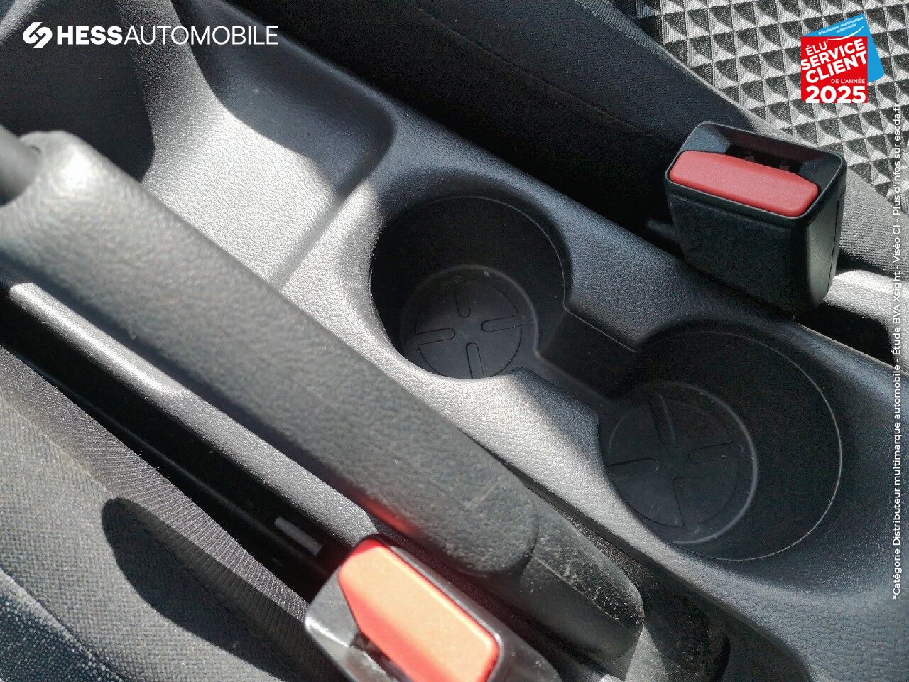 Véhicule d'occasion NISSAN MICRA 1.0 71CH VISIA PACK chez Hess Automobile