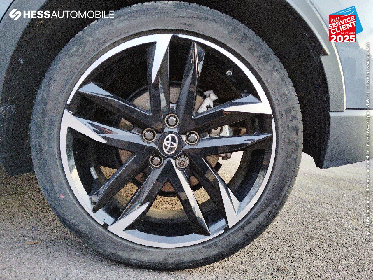 Véhicule d'occasion TOYOTA C-HR 1.8 HYBRIDE 122CH GR SPORT E-CVT SIEGES CHAUF CAMERA chez Toyota Thionville