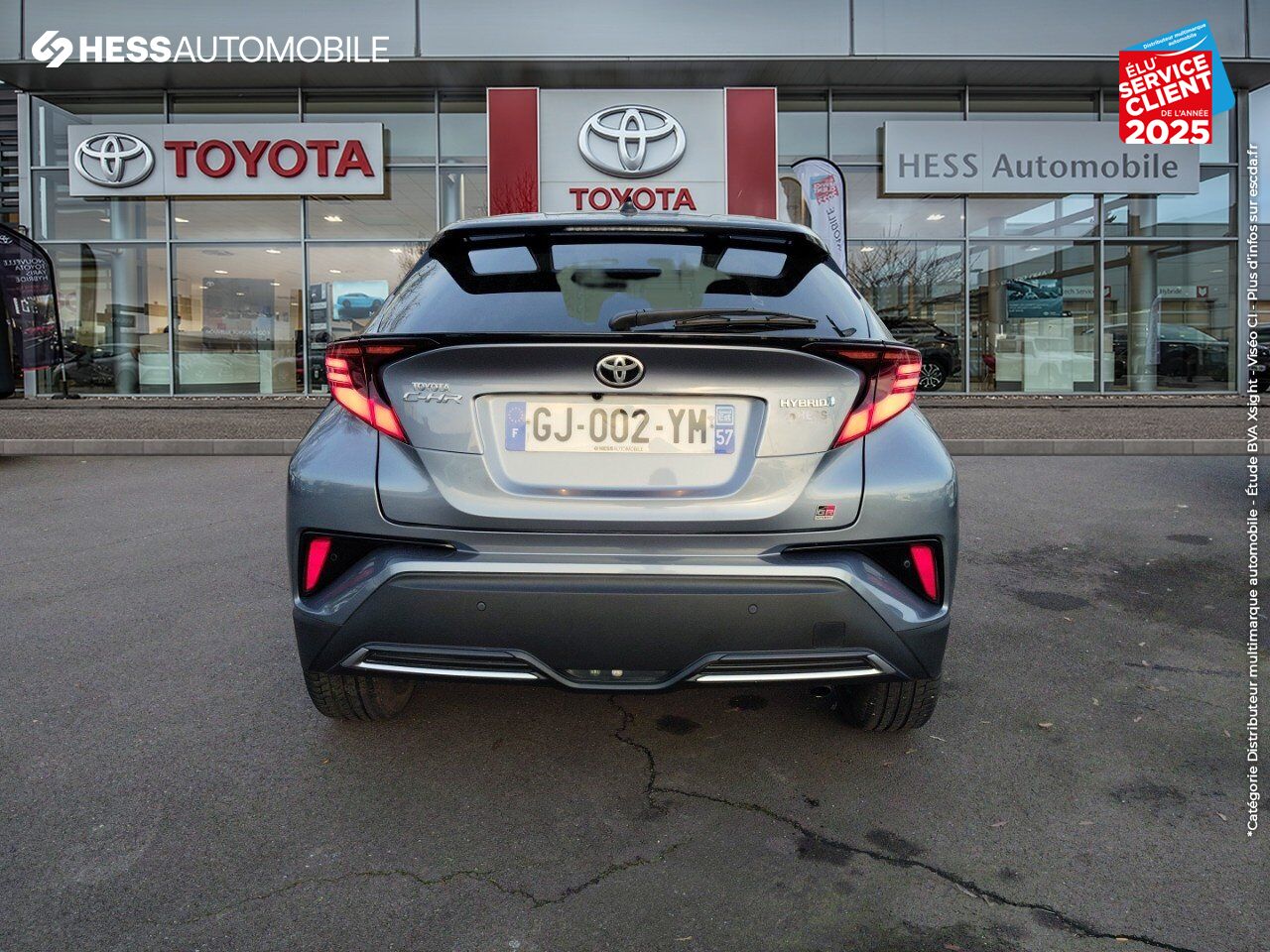 Véhicule d'occasion TOYOTA C-HR 1.8 HYBRIDE 122CH GR SPORT E-CVT SIEGES CHAUF CAMERA chez Toyota Thionville