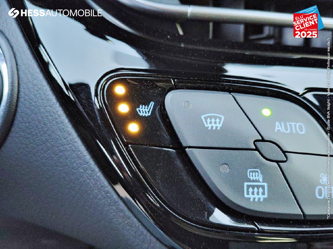 Véhicule d'occasion TOYOTA C-HR 1.8 HYBRIDE 122CH GR SPORT E-CVT SIEGES CHAUF CAMERA chez Toyota Thionville