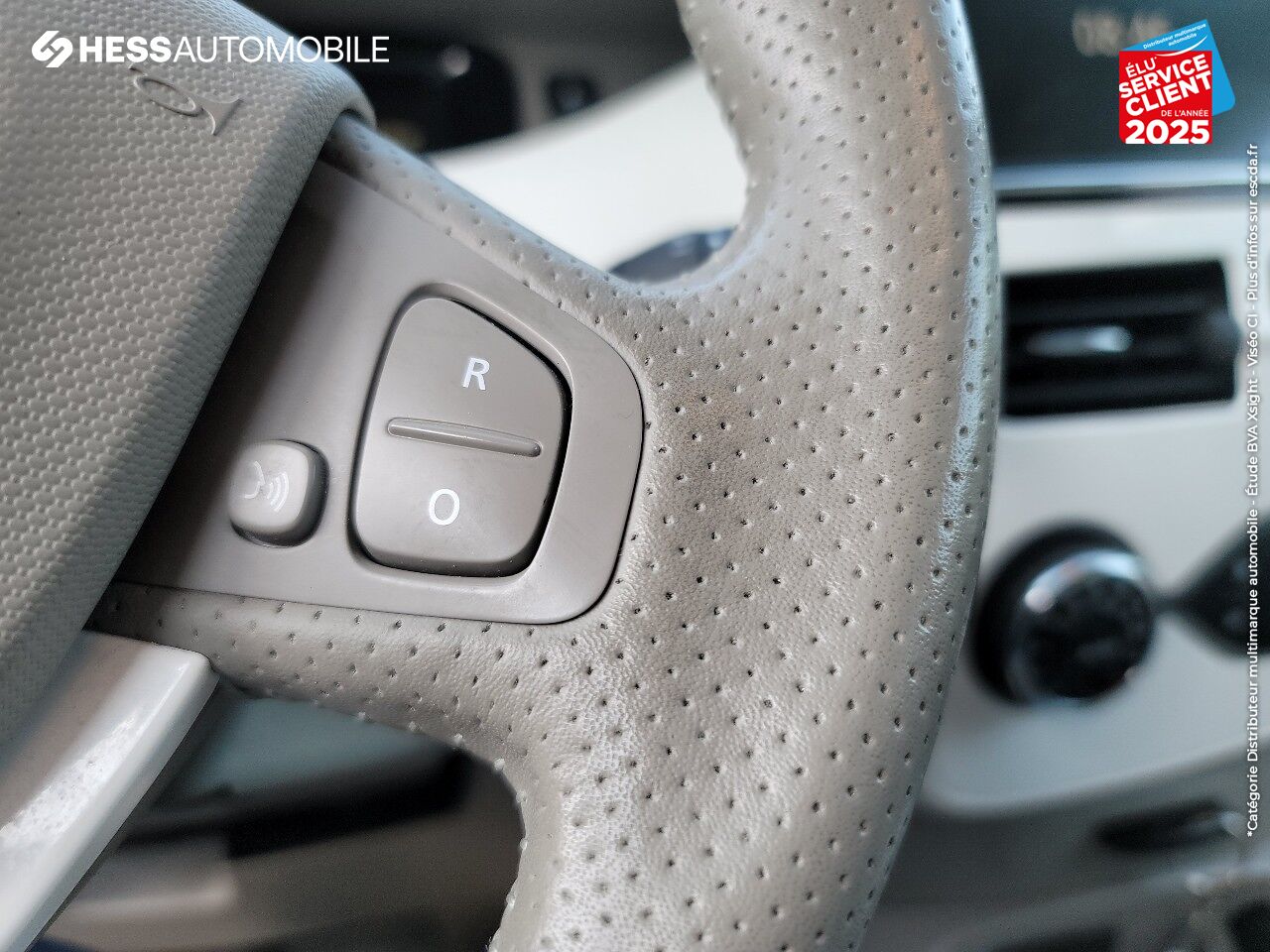 Véhicule d'occasion RENAULT ZOE ZEN CHARGE NORMALE R90 GPS chez Renault Saint-Louis