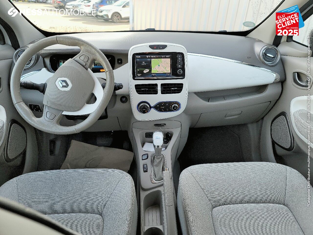 Véhicule d'occasion RENAULT ZOE ZEN CHARGE NORMALE R90 GPS chez Renault Saint-Louis