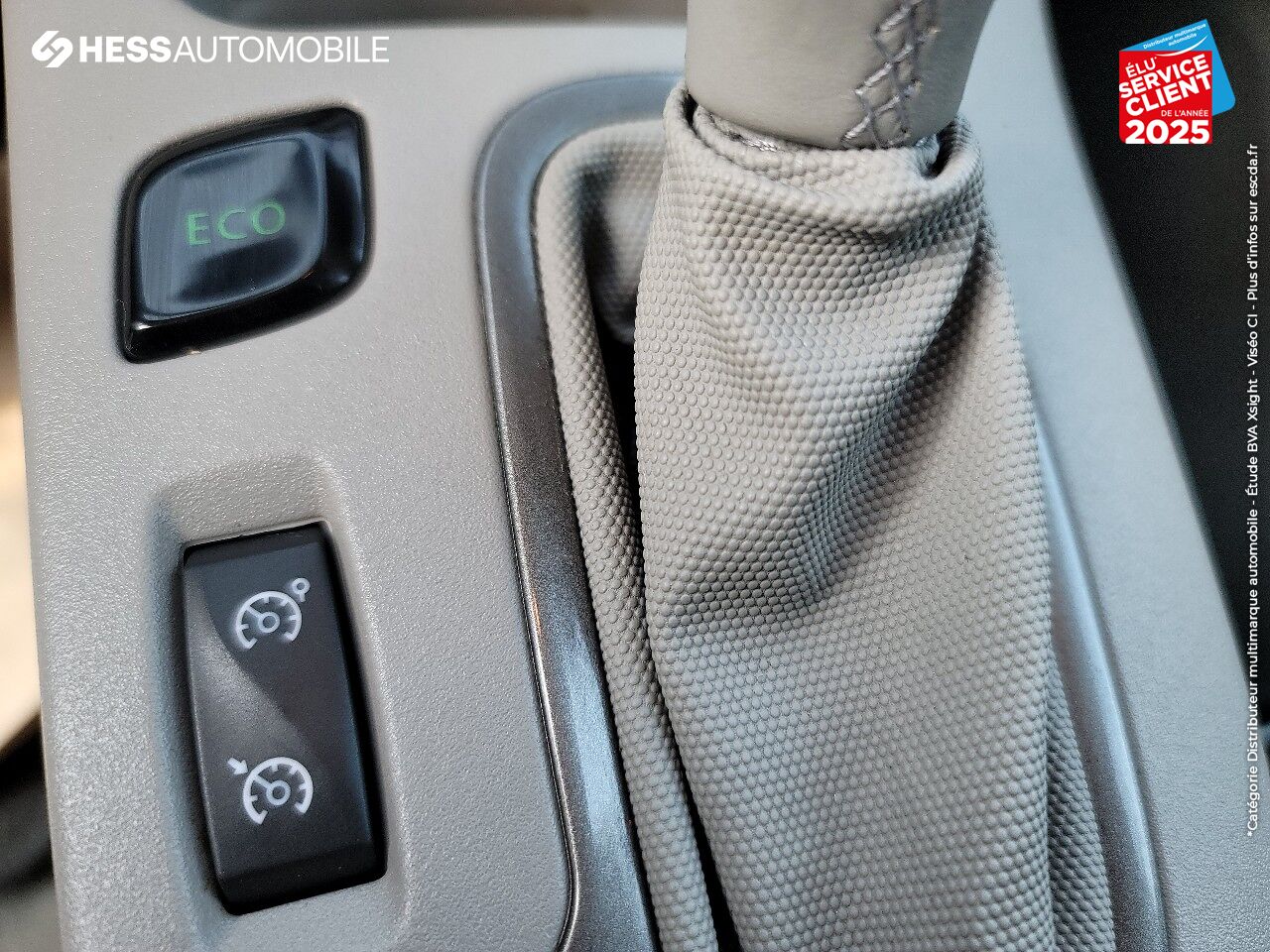 Véhicule d'occasion RENAULT ZOE ZEN CHARGE NORMALE R90 GPS chez Renault Saint-Louis