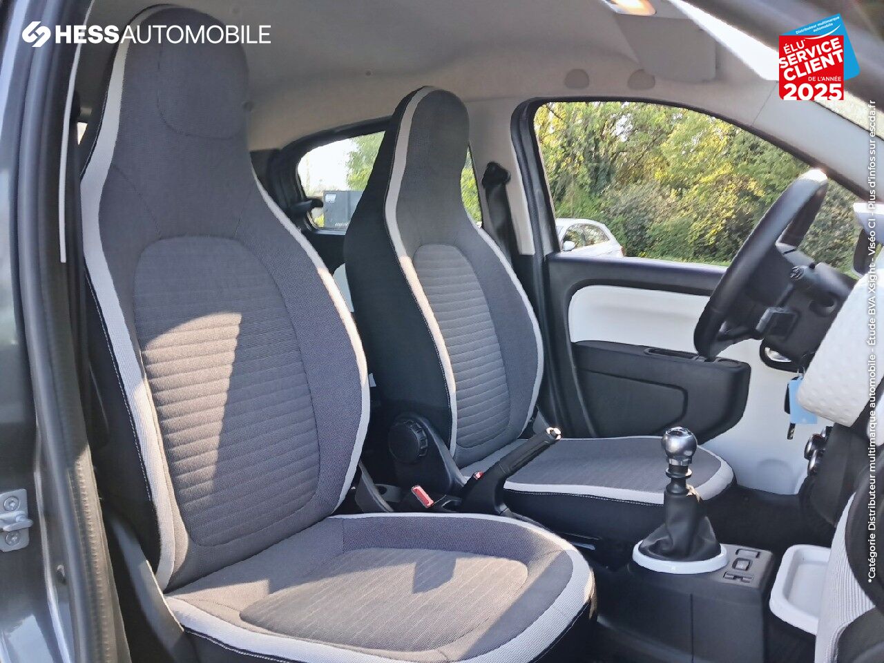 Véhicule d'occasion RENAULT TWINGO 0.9 TCE 90 CH LIMITED chez Renault Colmar