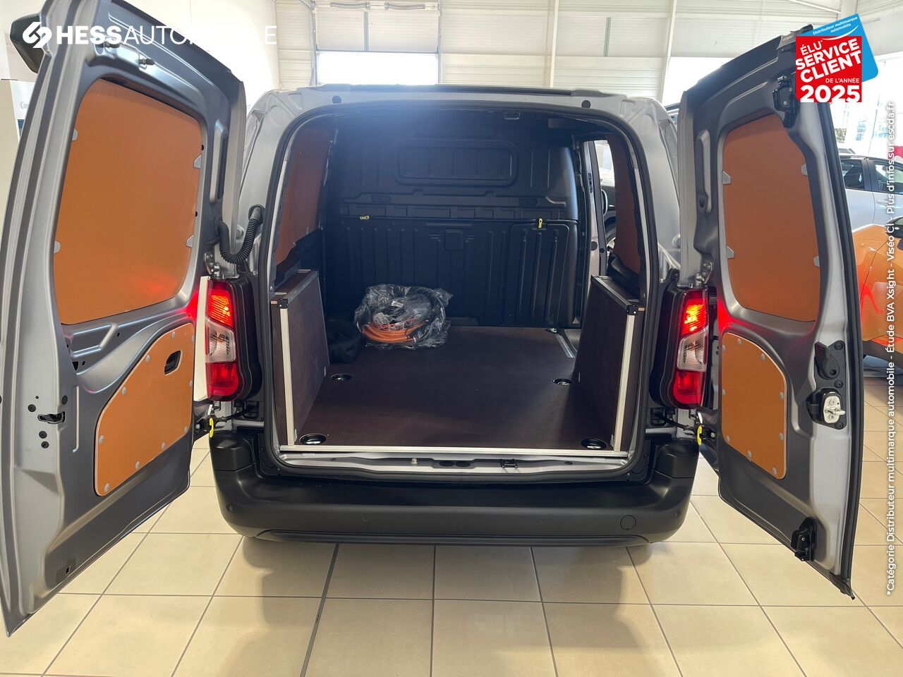 Véhicule neuf TOYOTA PROACE CITY ELECTRIC MEDIUM 50 KWH START MC24 chez Toyota Saint Dizier