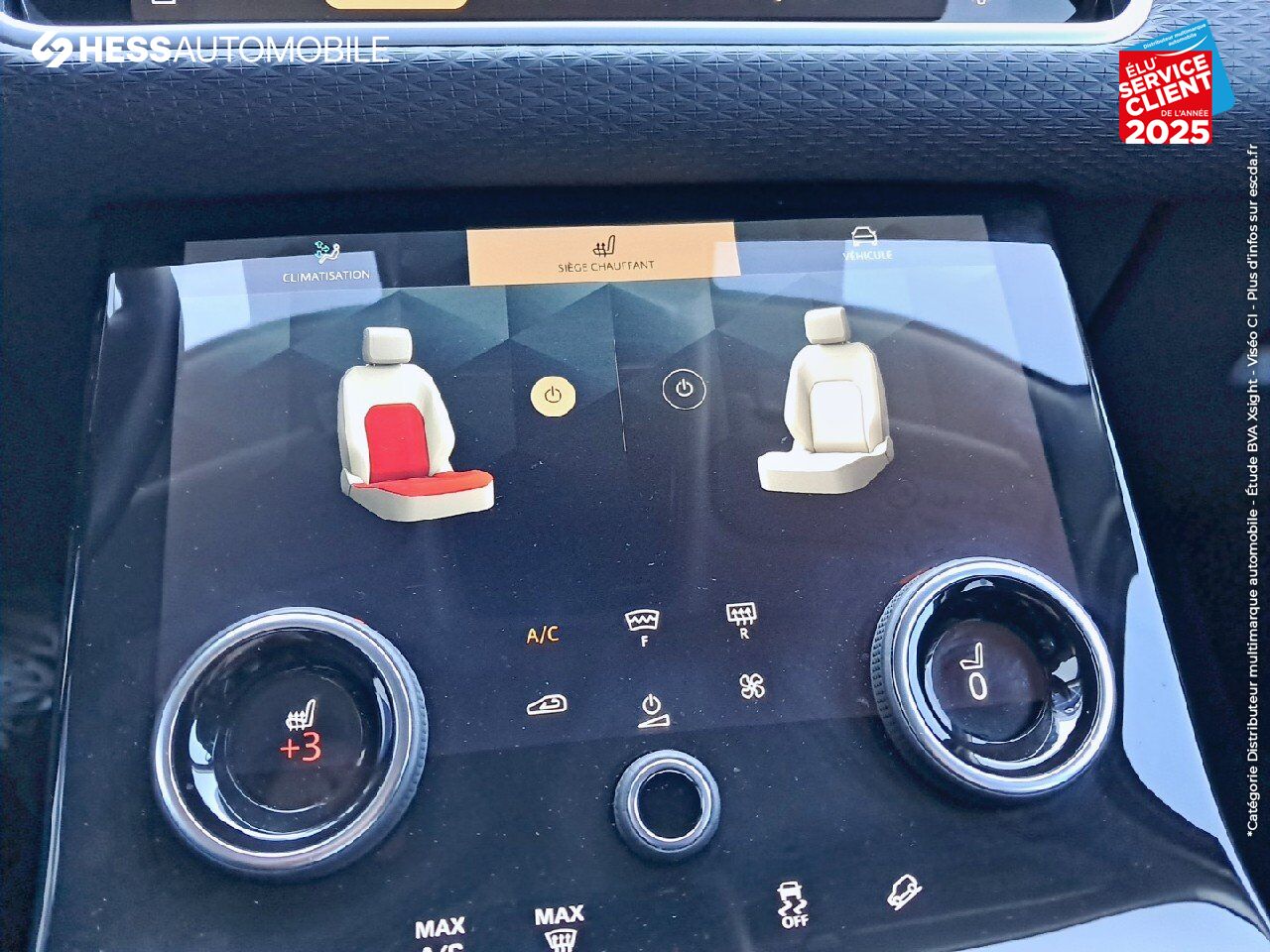 Véhicule d'occasion LAND-ROVER RANGE ROVER VELAR 2.0 P400E 404CH PHEV S AWD BVA AM23 SIEGES CHAUF/CUIR GPS CAMERA HUD MERIDIAN chez Land Rover Metz