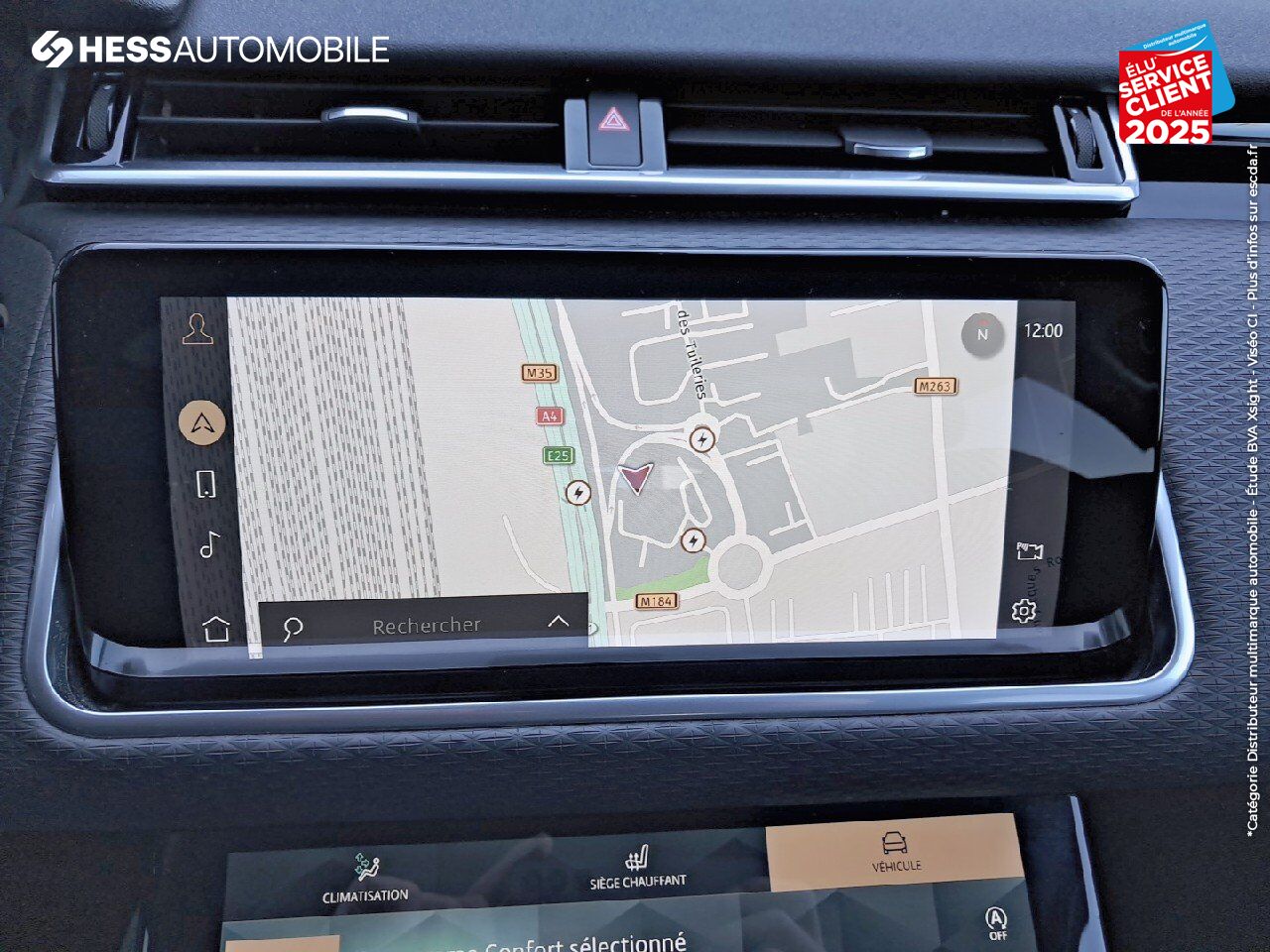 Véhicule d'occasion LAND-ROVER RANGE ROVER VELAR 2.0 P400E 404CH PHEV S AWD BVA AM23 SIEGES CHAUF/CUIR GPS CAMERA HUD MERIDIAN chez Land Rover Metz