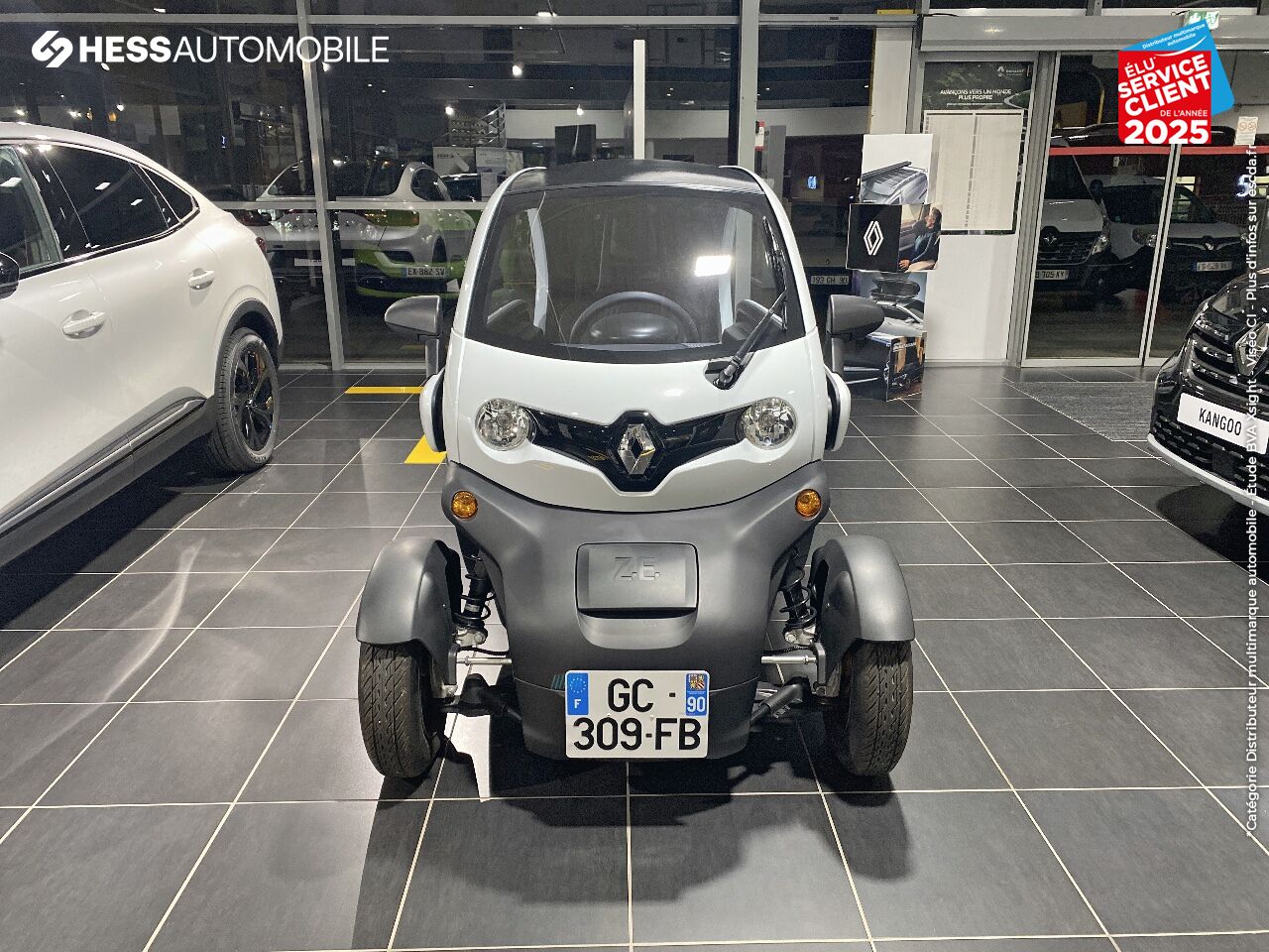 Véhicule d'occasion RENAULT TWIZY LIFE chez Renault Saint-Avold
