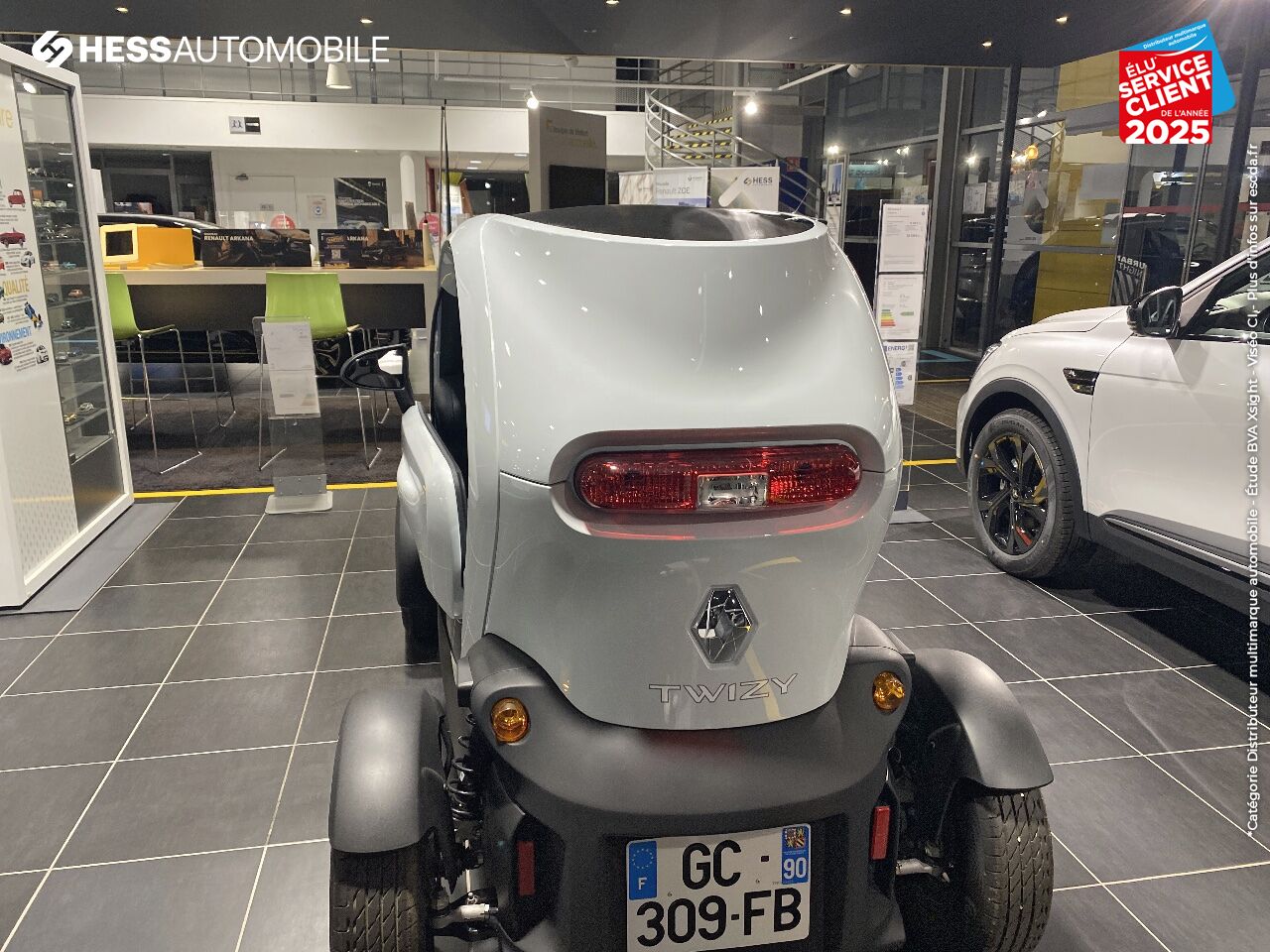 Véhicule d'occasion RENAULT TWIZY LIFE chez Renault Saint-Avold