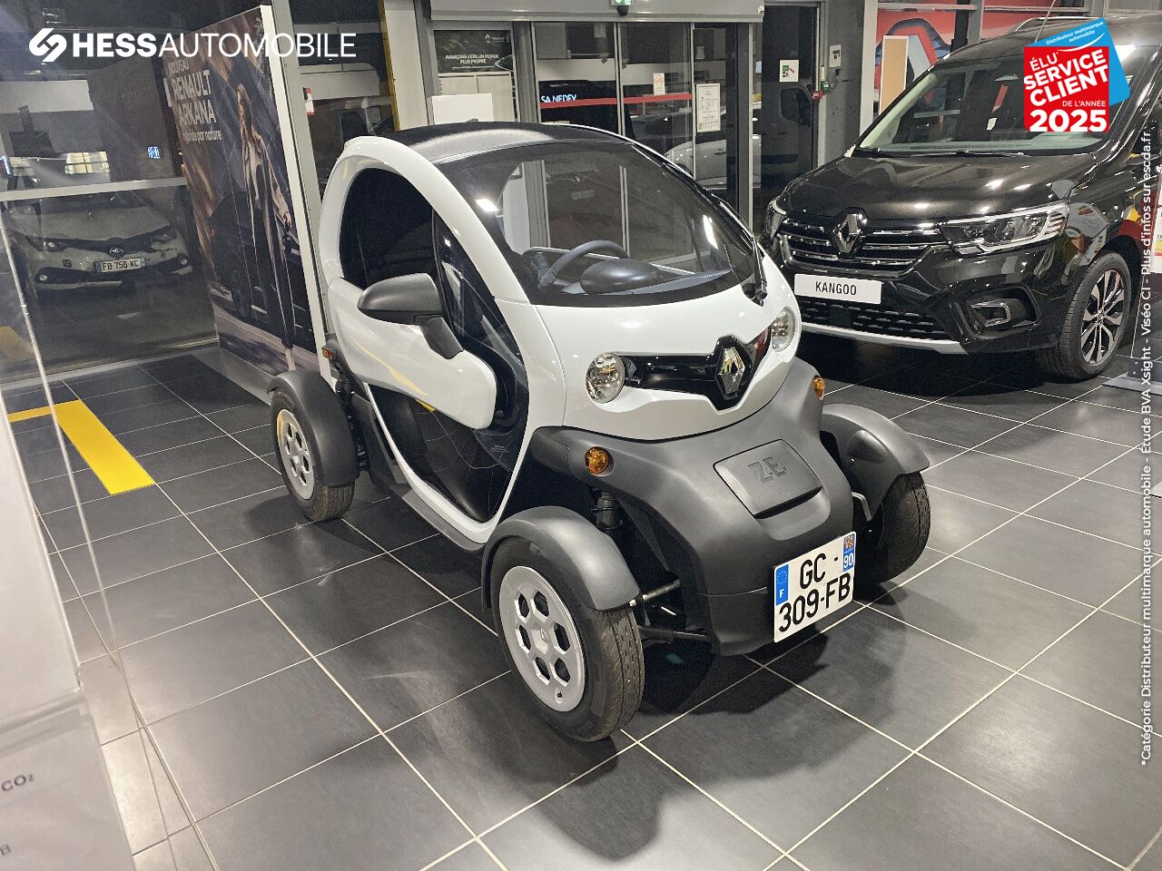 Véhicule d'occasion RENAULT TWIZY LIFE chez Renault Saint-Avold