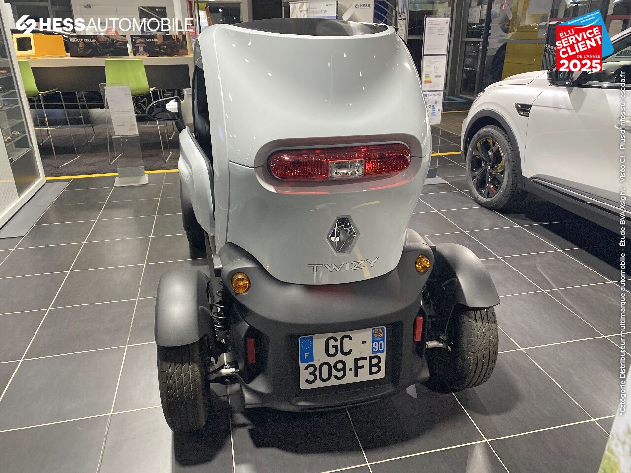 Véhicule d'occasion RENAULT TWIZY LIFE chez Renault Saint-Avold