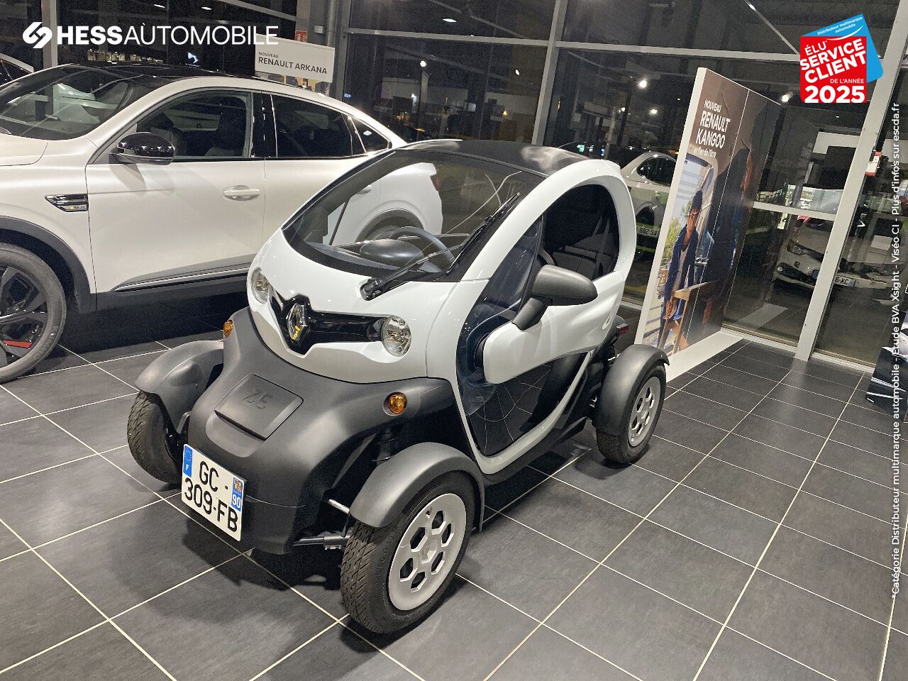 Véhicule d'occasion RENAULT TWIZY LIFE chez Renault Saint-Avold