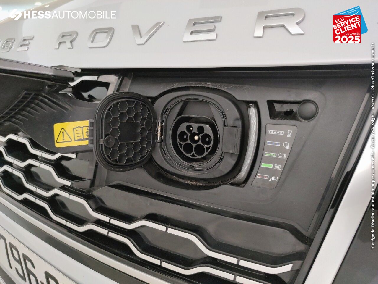 Véhicule d'occasion LAND-ROVER RANGE ROVER 2.0 P400E 404CH VOGUE SWB MARK X TOIT OUVRANT chez Land Rover Strasbourg
