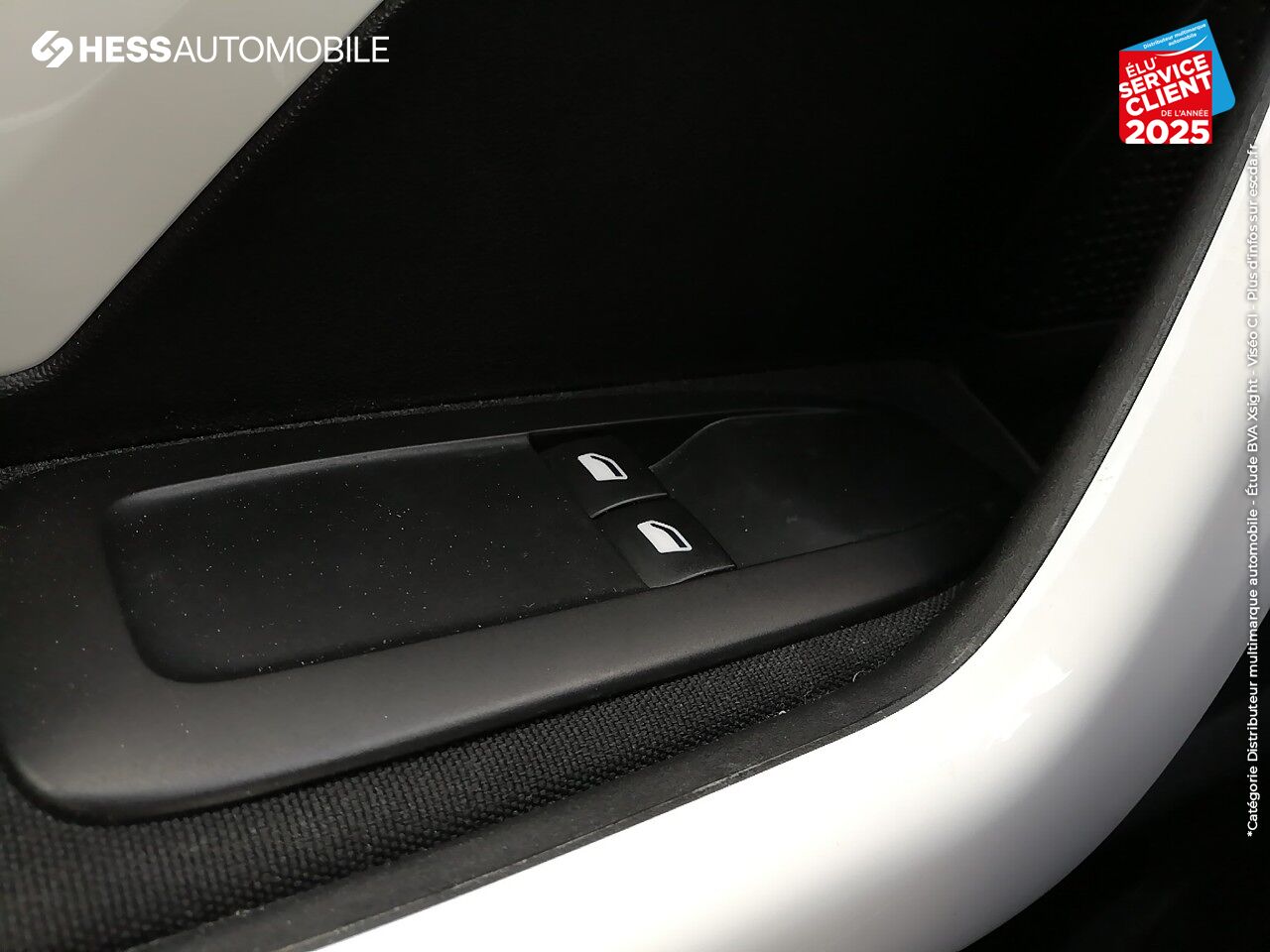 Véhicule d'occasion PEUGEOT 208 1.2 PURETECH 68CH E6.C LIKE 5P 1ERE MAIN chez Peugeot Reims