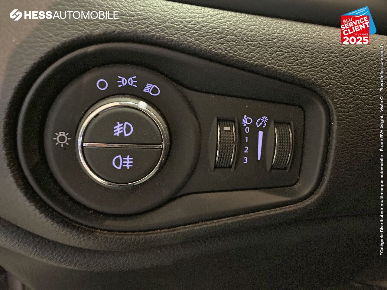Véhicule d'occasion JEEP RENEGADE 1.4 MULTIAIR S/S 140CH LONGITUDE BUSINESS BVRD6 GPS chez Fiat Besançon