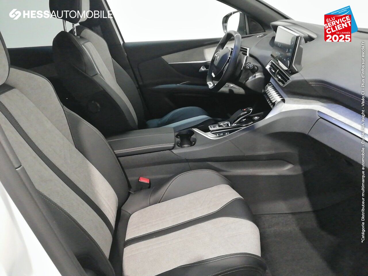 Véhicule d'occasion PEUGEOT 3008 HYBRID 225CH GT LINE E-EAT8 chez Peugeot Charleville